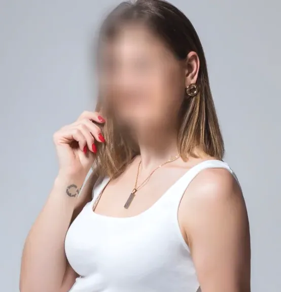 Bianca, 34