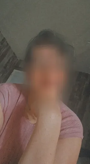 Emma, 27