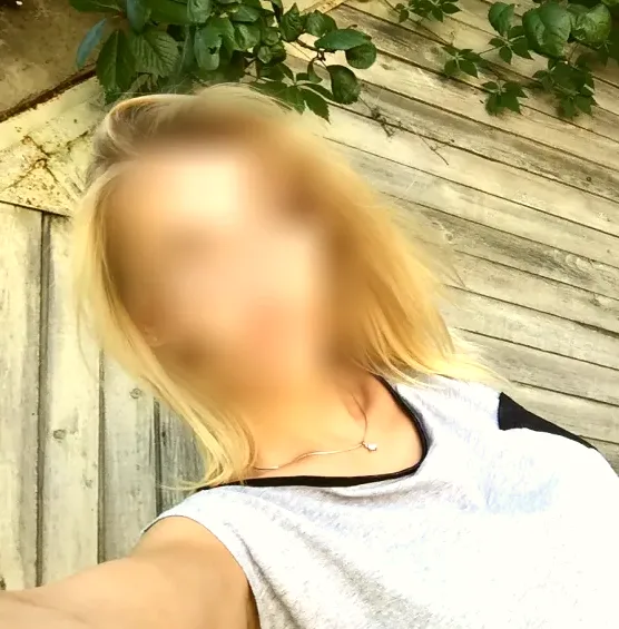 Ivona, 34