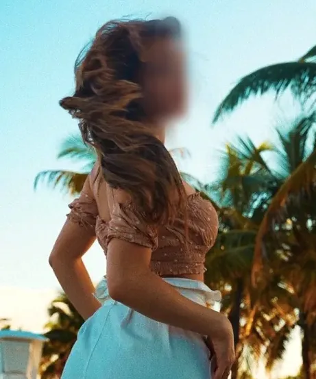 Jasmin, 34