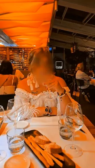 Katrin, 39