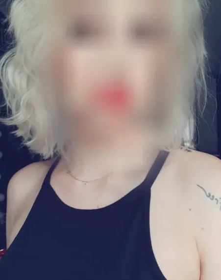 Marina, 37
