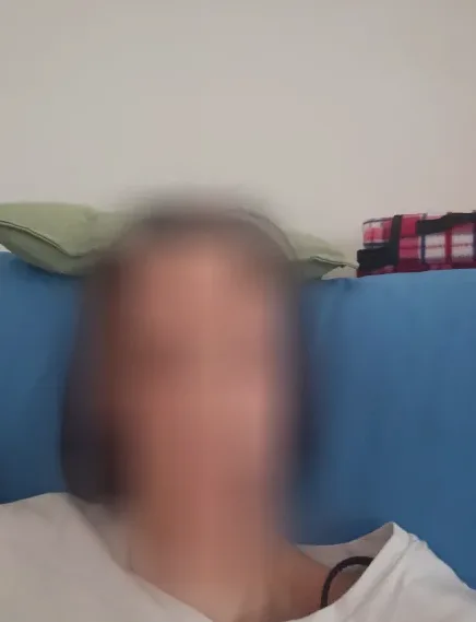 Mia, 38