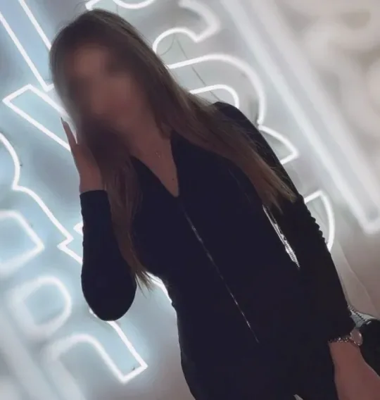 Milica, 32