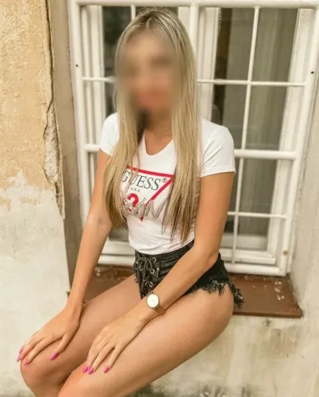 Miriam, 31