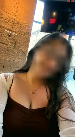 Renate, 24
