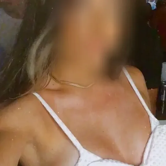 Simone, 39