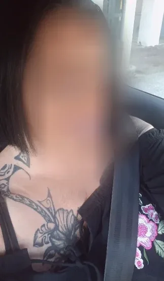 Vanessa, 37